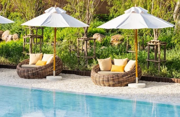 Decorations for a Swimming Pool Deck