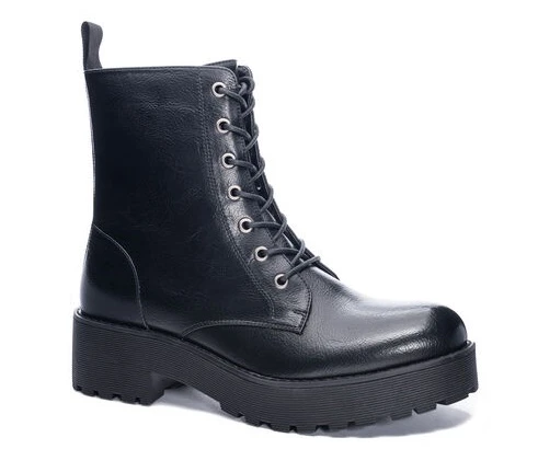 5 Winter Shoe Styles You Need This Year