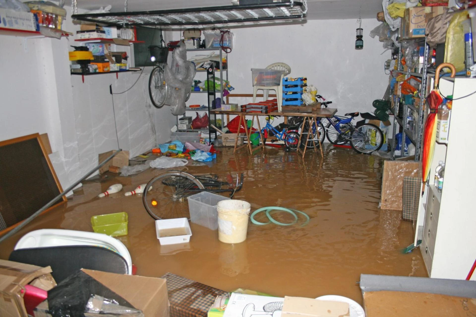 "Navigating Water Damage: A Comprehensive Guide to Restoration"