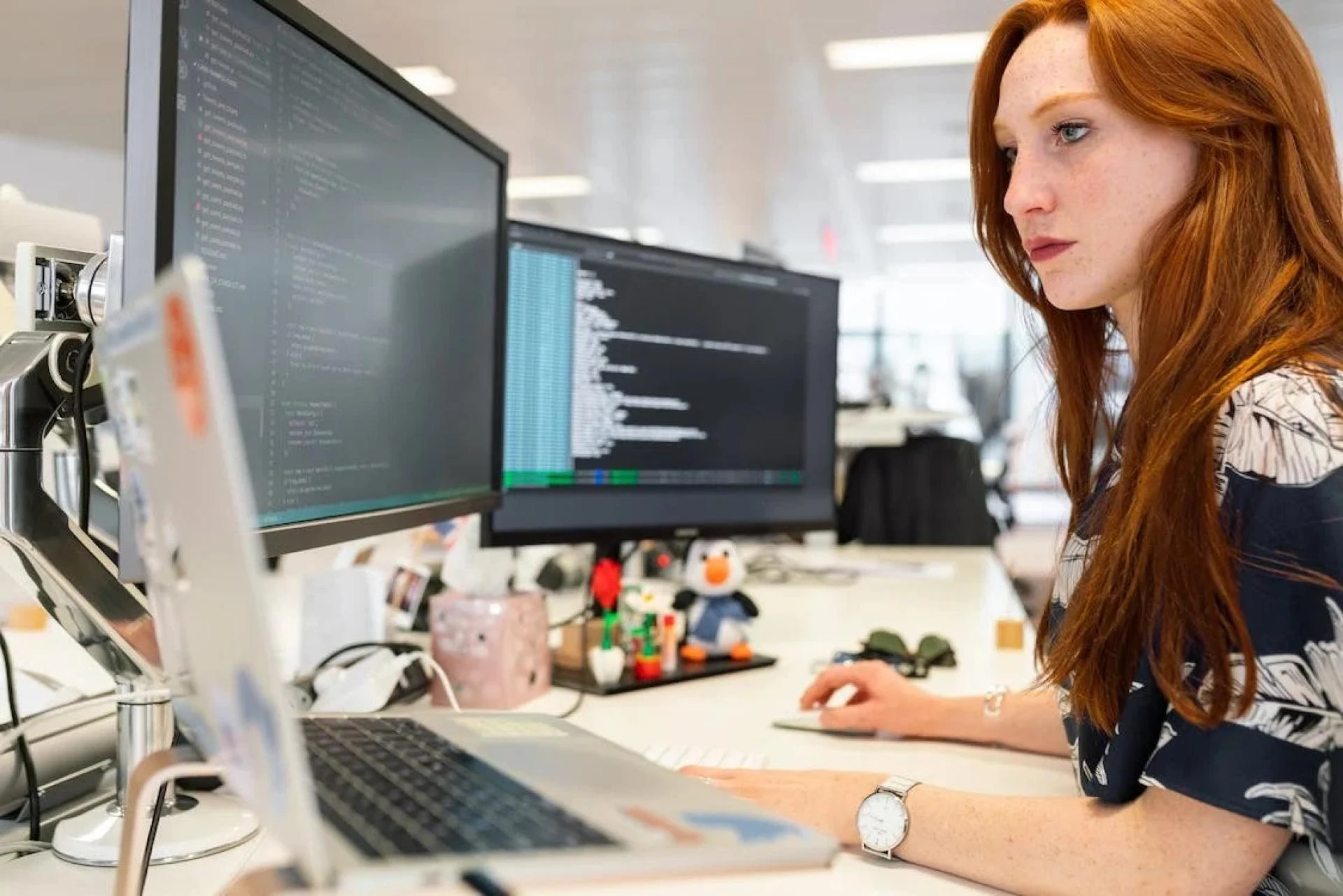 Understanding IT Specialist Salary: Factors, Average Salary, and Strategies for Increasing Pay