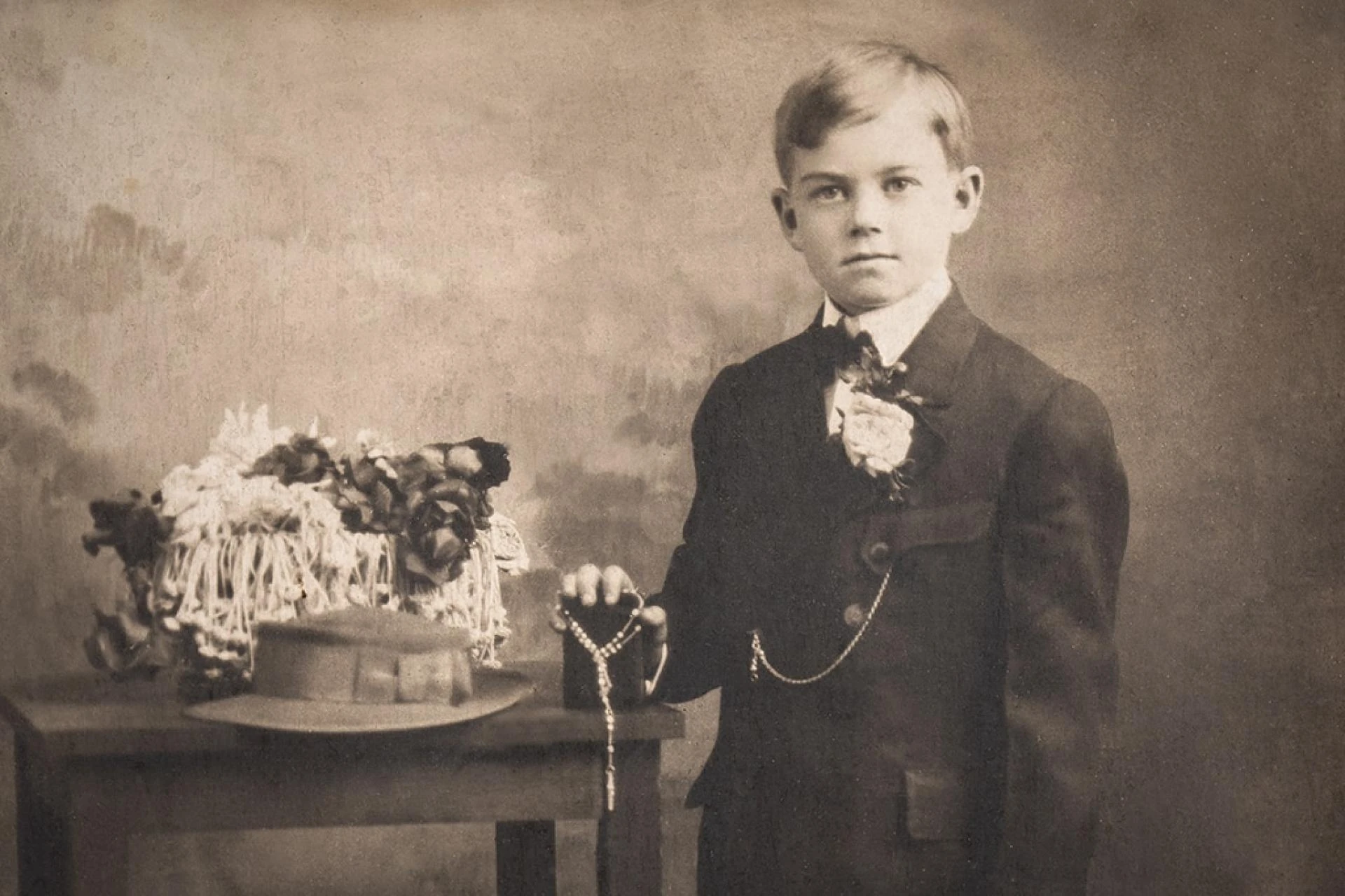 How Old is a Vintage Photo?