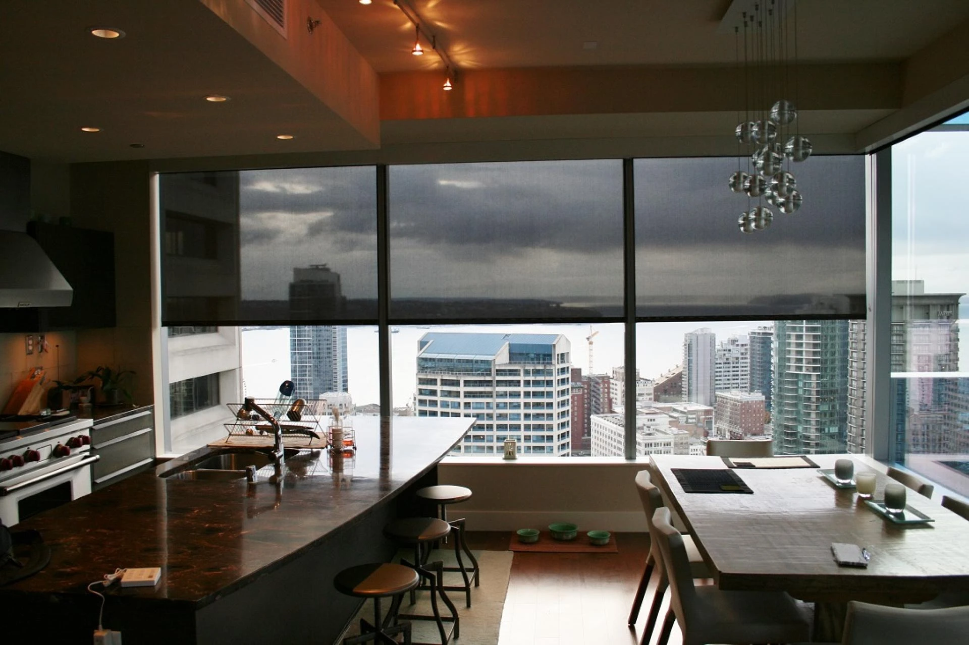 3 Reasons to Consider Installing Motorized Blinds at Home – Guide