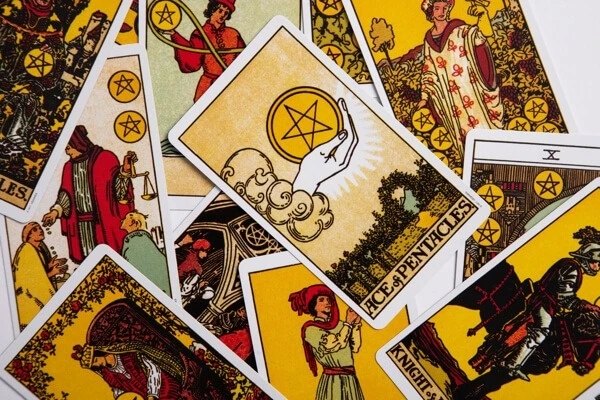 Unveiling the Mystical: Your Path to Clarity with Free Tarot Readings at Tarot Guiding