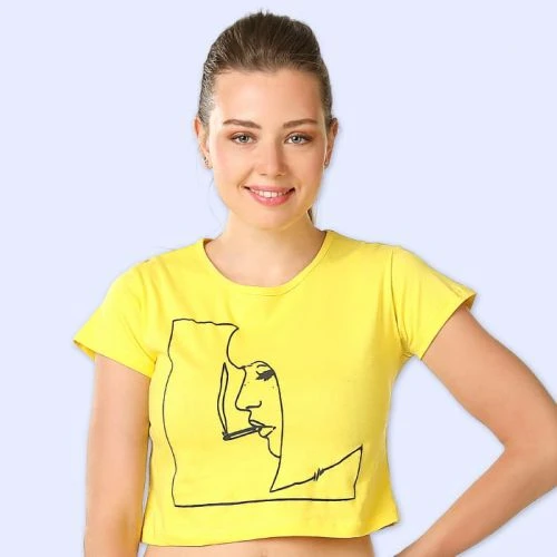 Stylish Crop Top: The Summer Essential