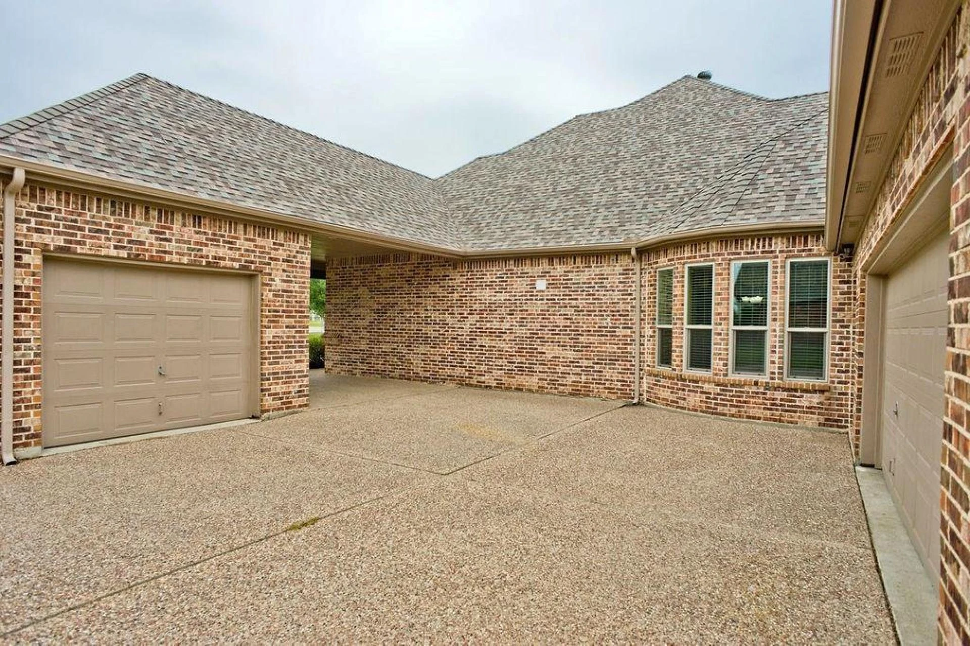 Grow your overall real estate income by hiring Westrom group for property management