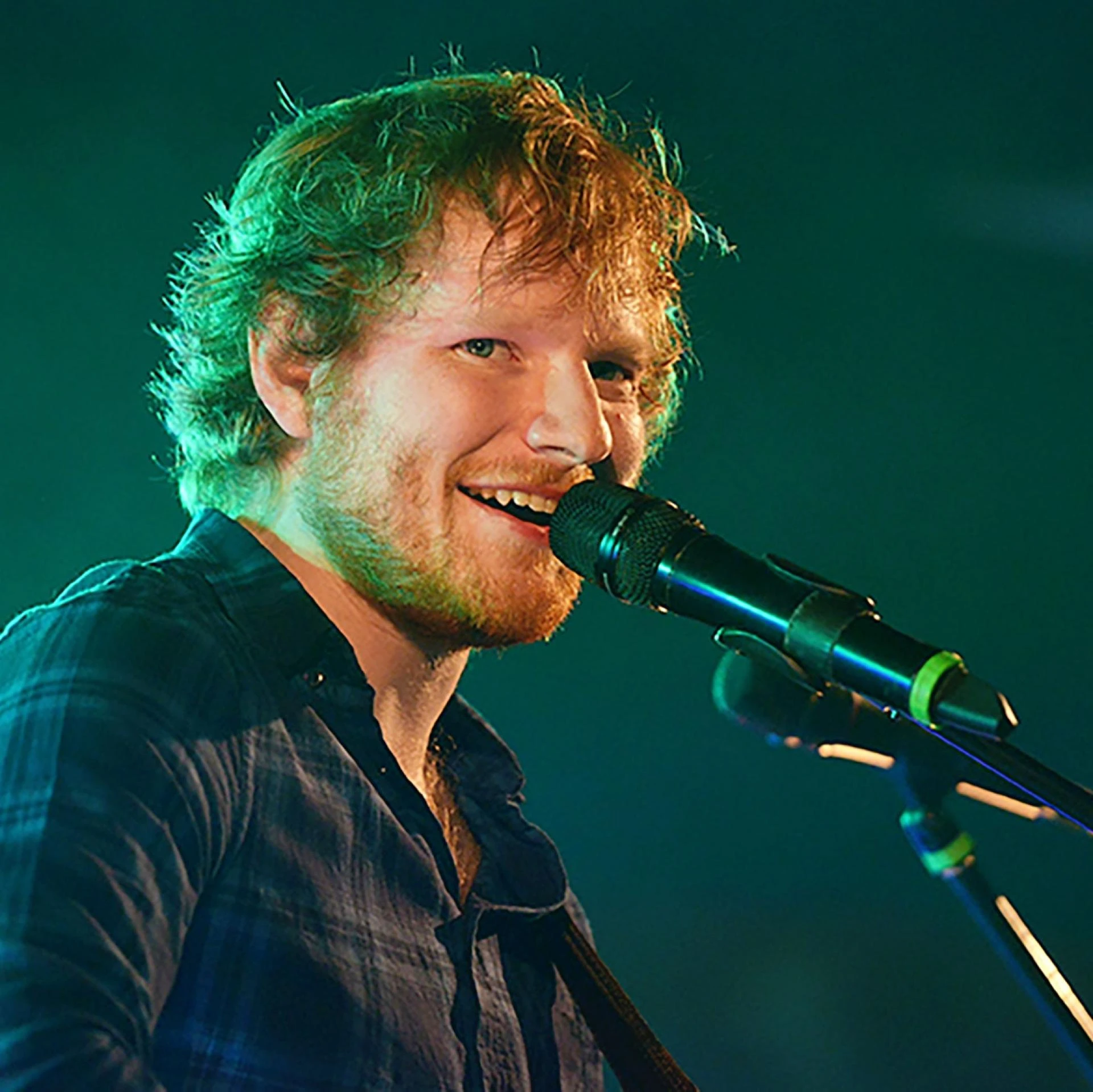Love in Harmony: Ed Sheeran's Melodic Odyssey of Lovestruck Emotions