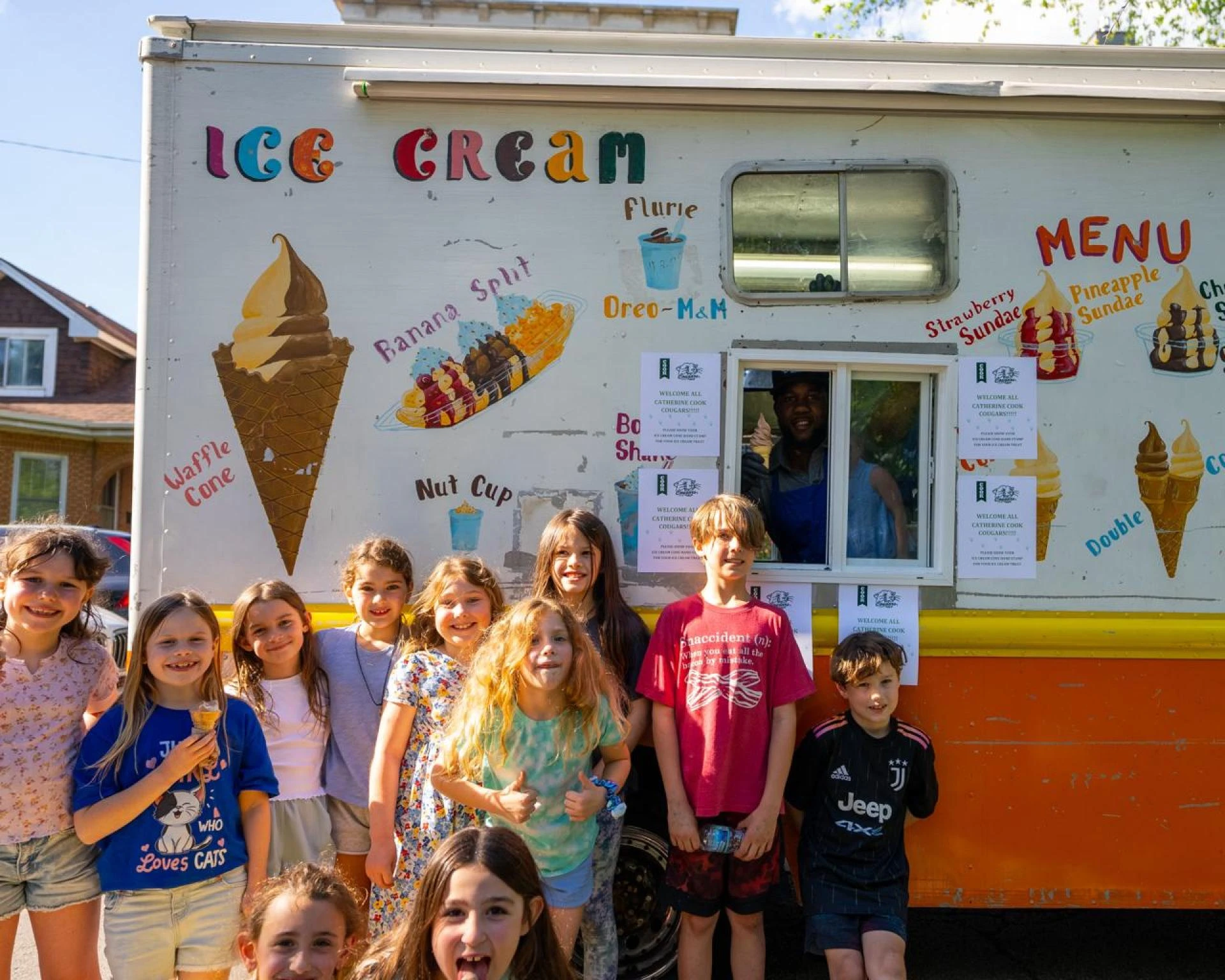 How to Host the Perfect Ice Cream Event with an Ice Cream Truck in Chicago