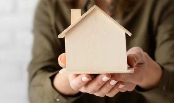 How does homeowner's insurance work?