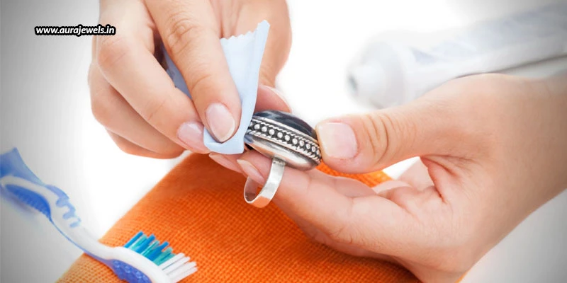 How Is Silver Jewellery Cleaned? - Aura Jewels