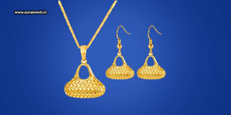 Perfect Gold Jewellery Gifts For Her – Under 10K - Aura Jewels