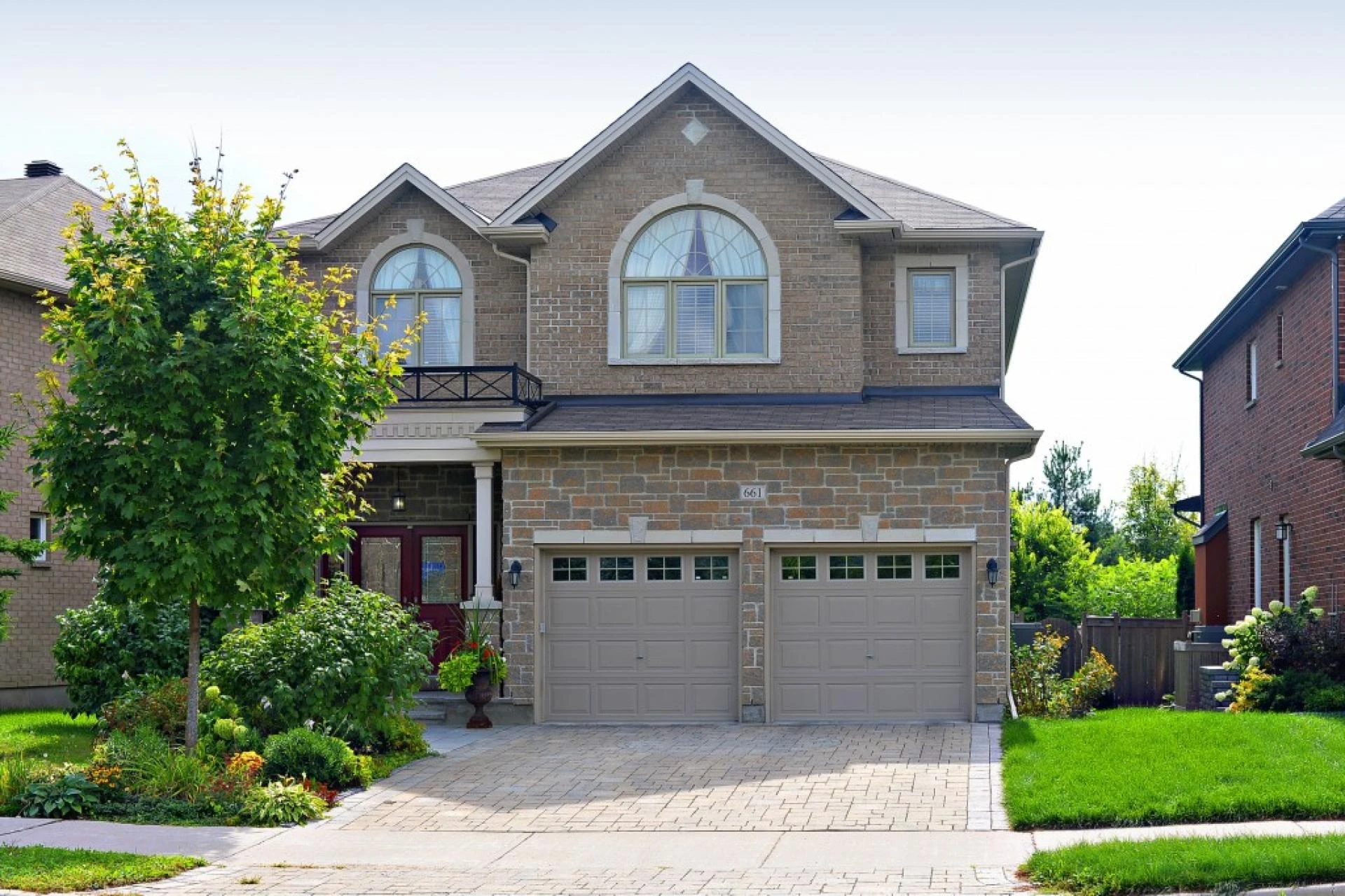 Why Hiring a Realtor in Ottawa is Essential for Your Home Buying or Selling Journey