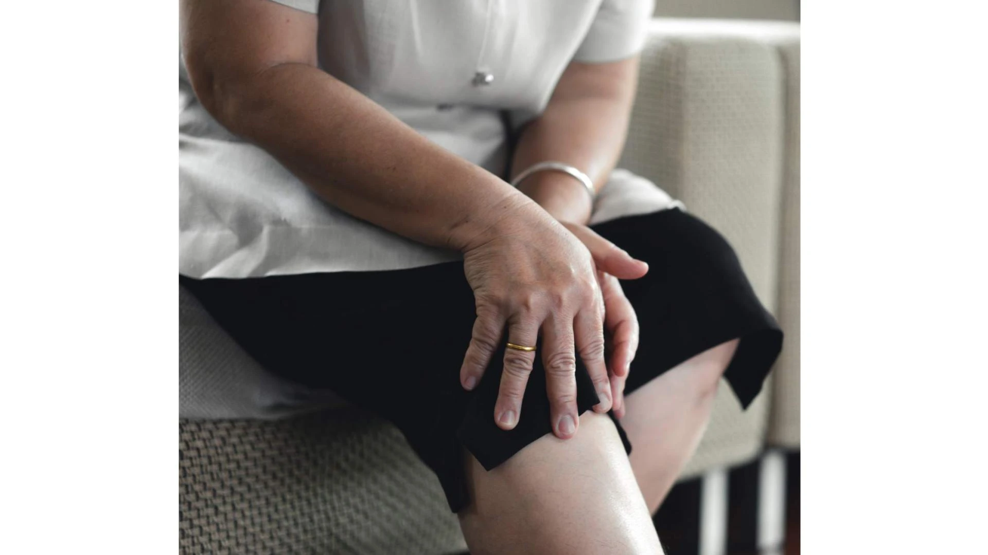 An Ultimate Guide of Joint Pain and Menopause &amp; How to Ease It