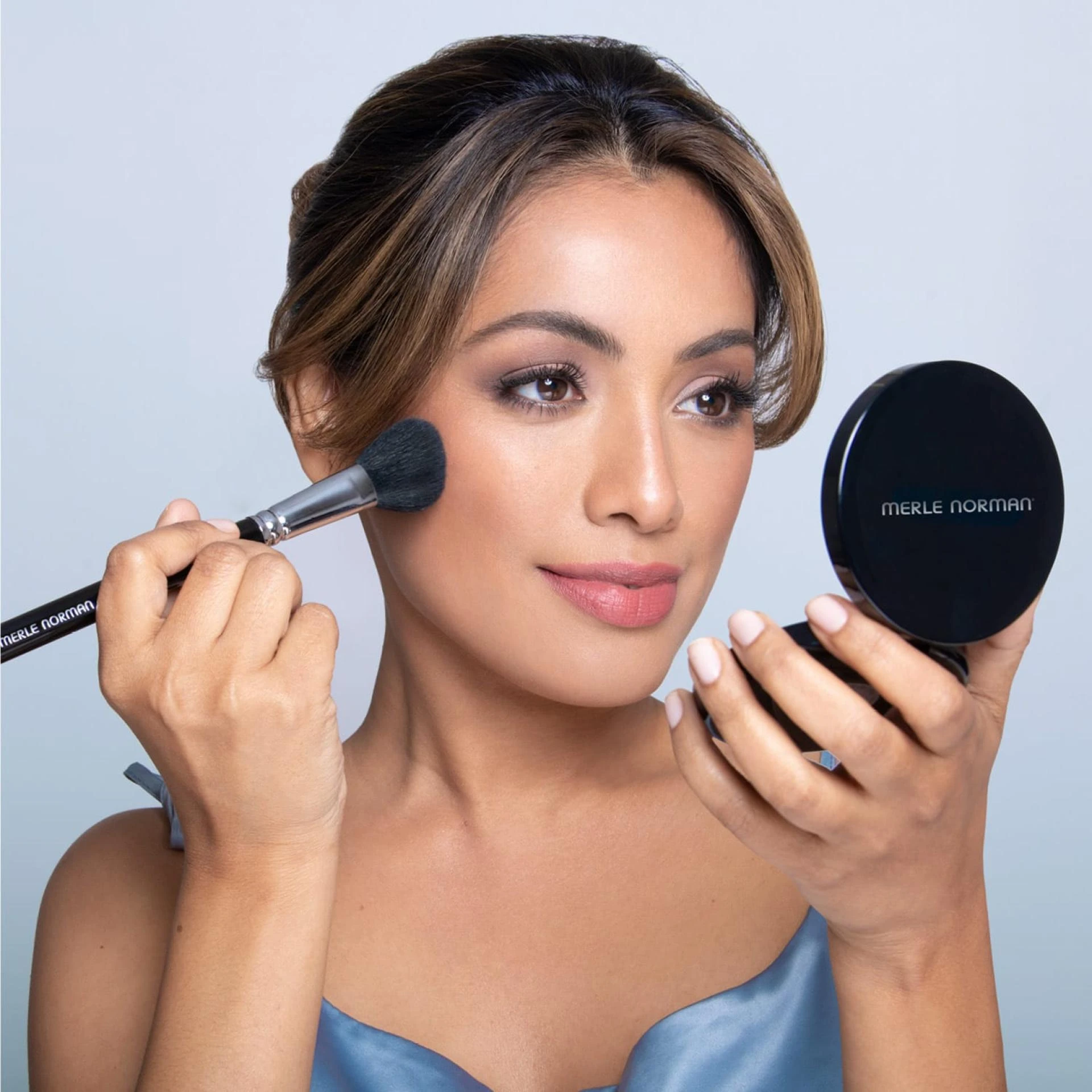 3 Skin and Makeup Essentials to Keep in Your Daily Beauty Routine