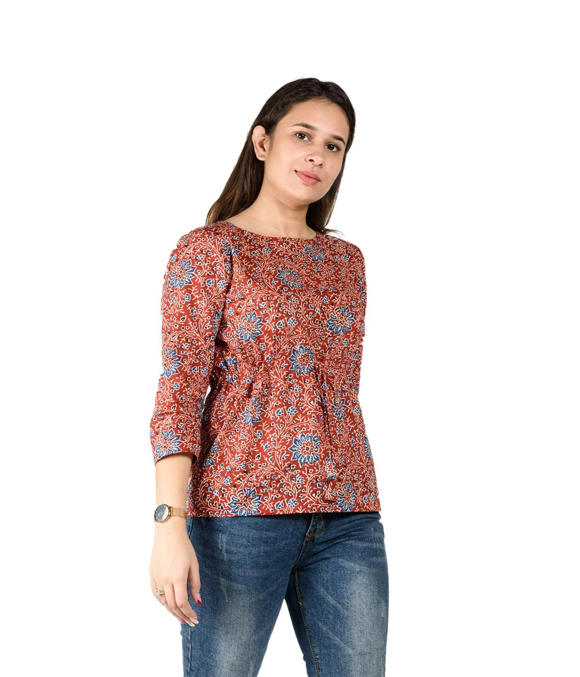 Super Cool Ideas to Style One Ladies Top in Seven Ways