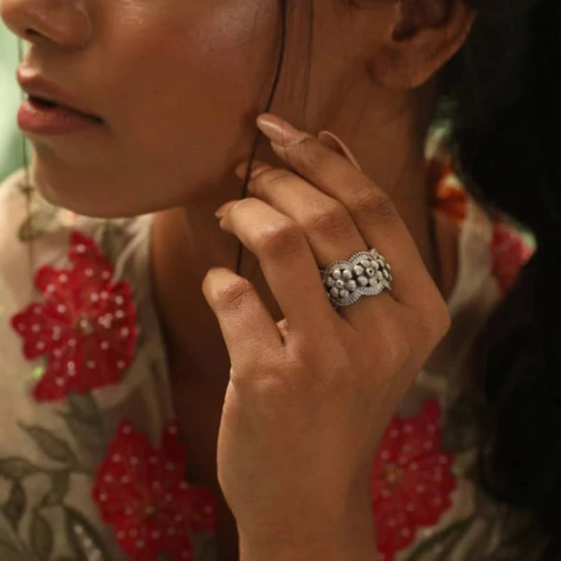 Say Yes! With Silver – Couple Rings That Will Delight