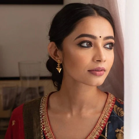 8 Silver Earrings To Vow Your Office Avatar