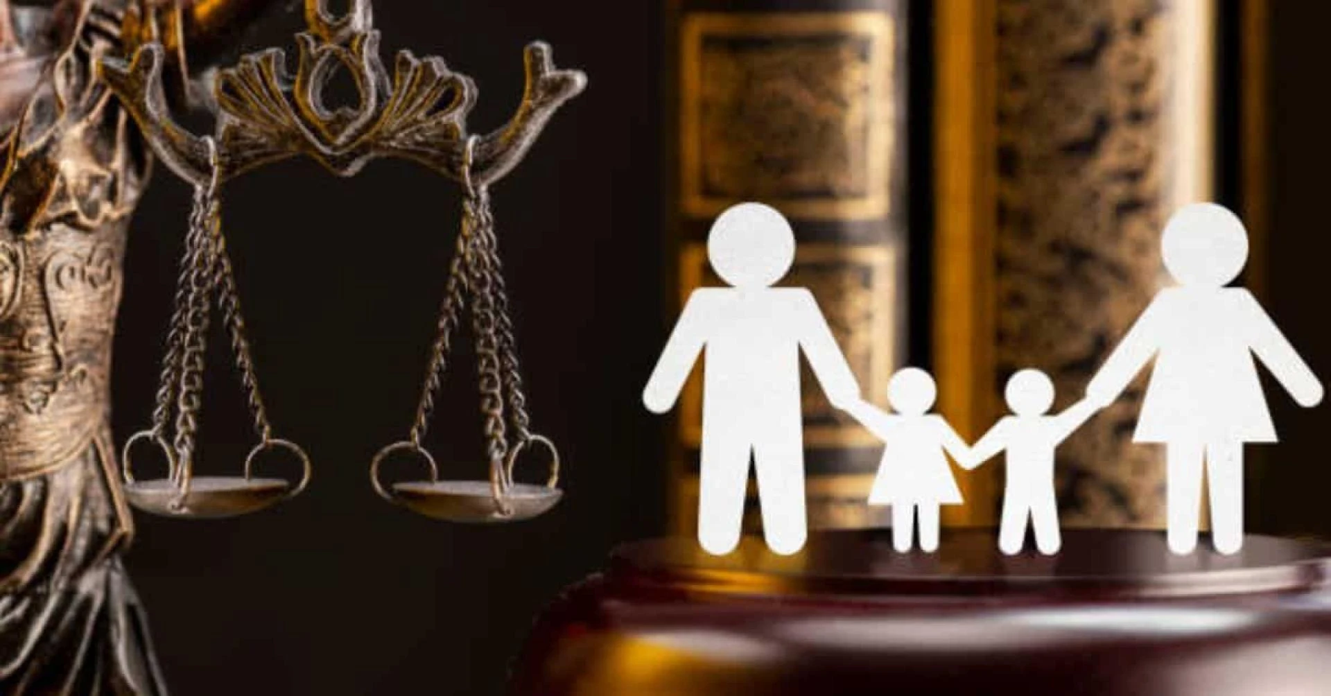 How a Family Dispute Lawyer Safeguards Your Rights During Divorce