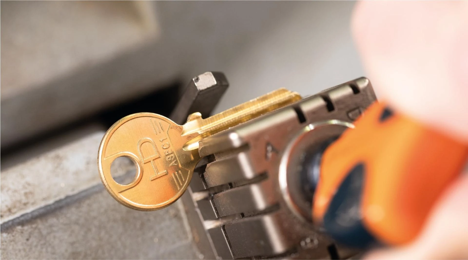 Expert Key Maker in Dubai Is Ready for Action in Your Trouble Time