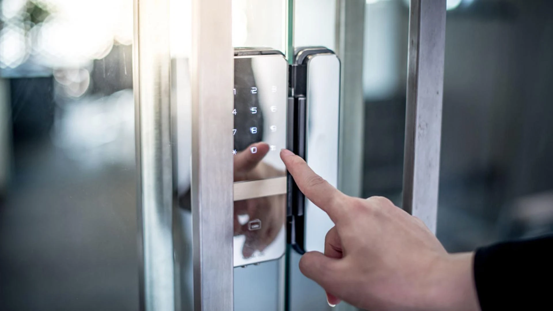 Find the Perfect Smart Door Lock for Your Dubai Home