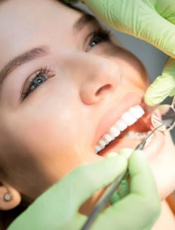 Cosmetic Dentist in Anthem