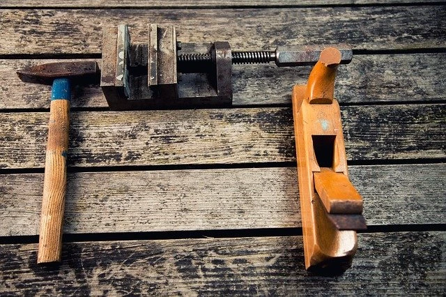 How to Choose a Driveway Fence Manufacturer.