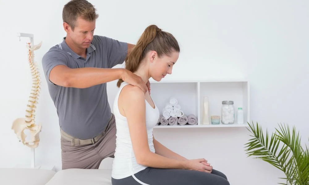 Chiropractic Care vs. Traditional Medicine: Which is Best for Car Accident Injuries?