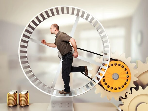 Leveraging Your 9–5 Job for a Successful Part-Time Business in 2024