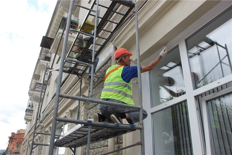 Why is Safety Important during Facade Restoration Activities?