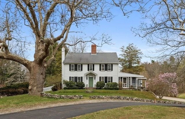 When selling a house, when do you turn off utilities?