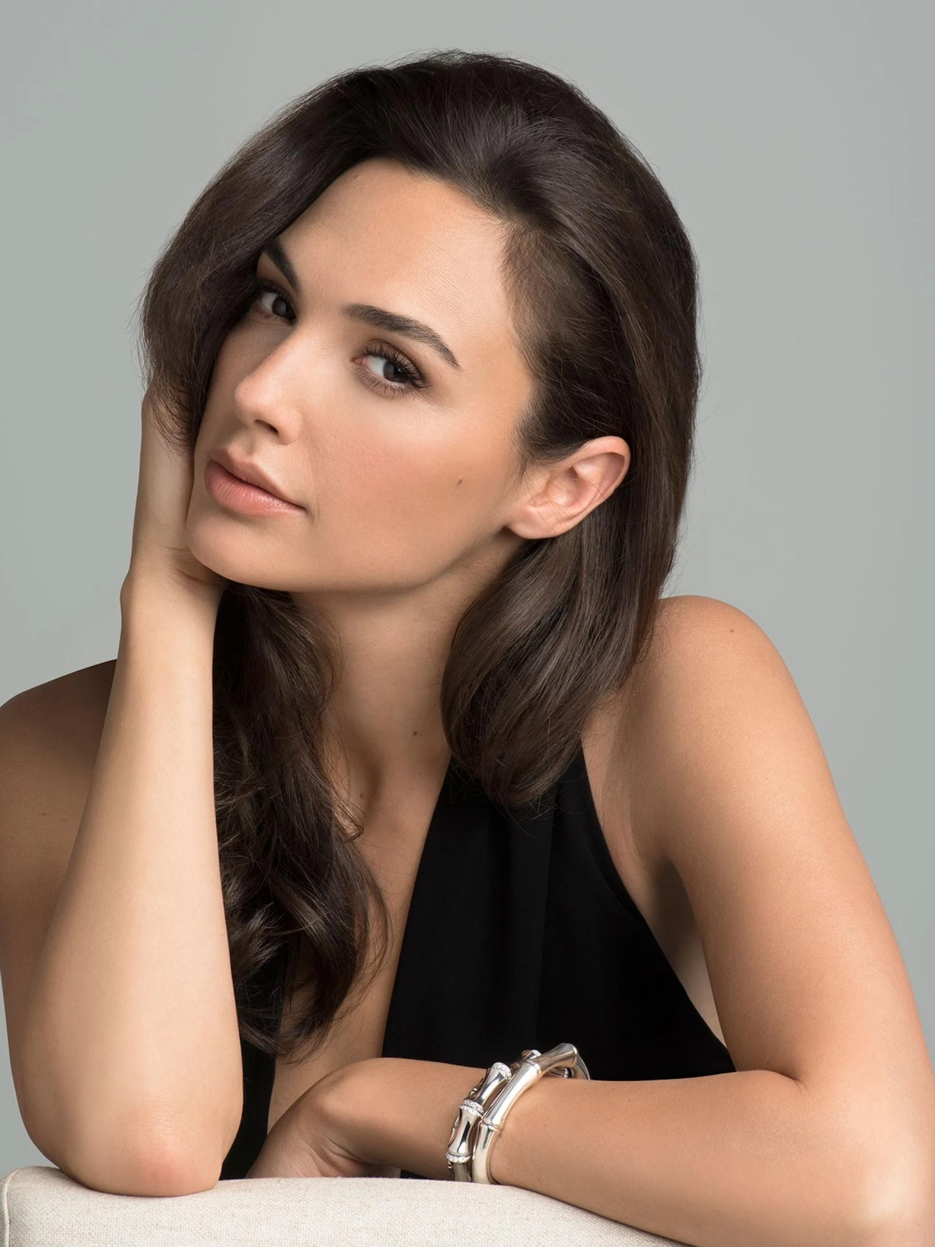 Gal Gadot Wonder Woman: Controversy queen or Miss Universe 2004? Few interesting facts about her career