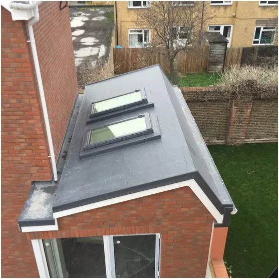 Top 5 Benefits Of Hiring A Professional Roofing Contractor