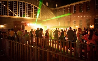 Things to keep in mind while choosing function venues