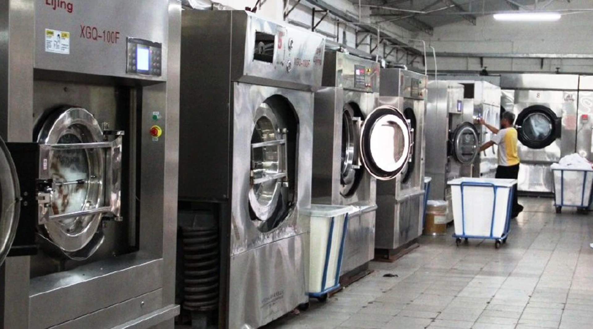 From Local to Professional: Decoding Linen Services for Businesses
