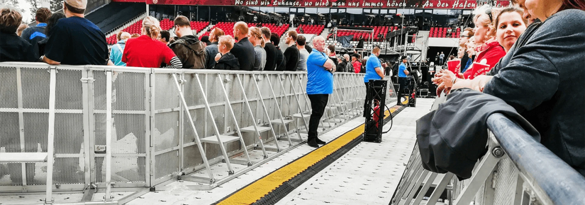 How to Find Your Way Around the Confusion of Buying a Crowd Management