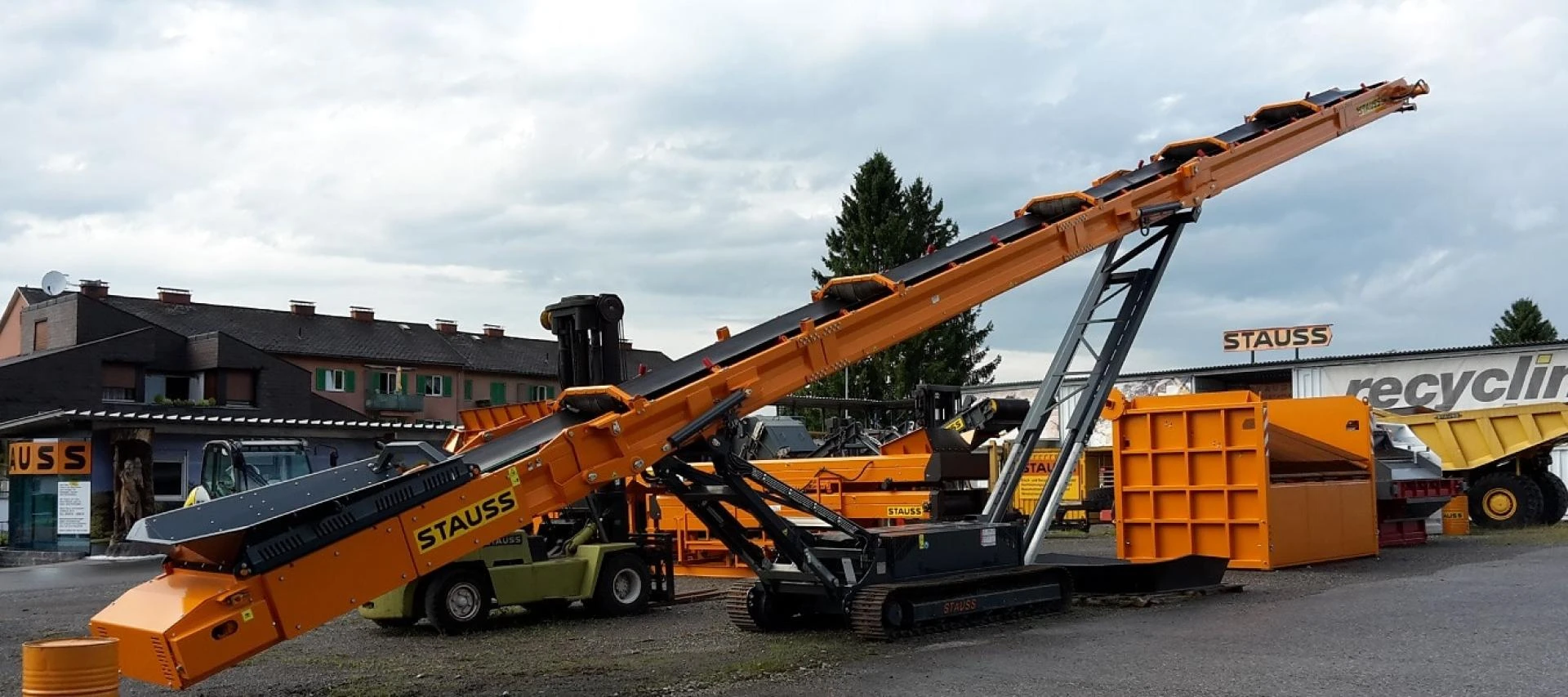 RUBBER LINING OF TANKS ALL TYPE OF TANK AND PULLEY