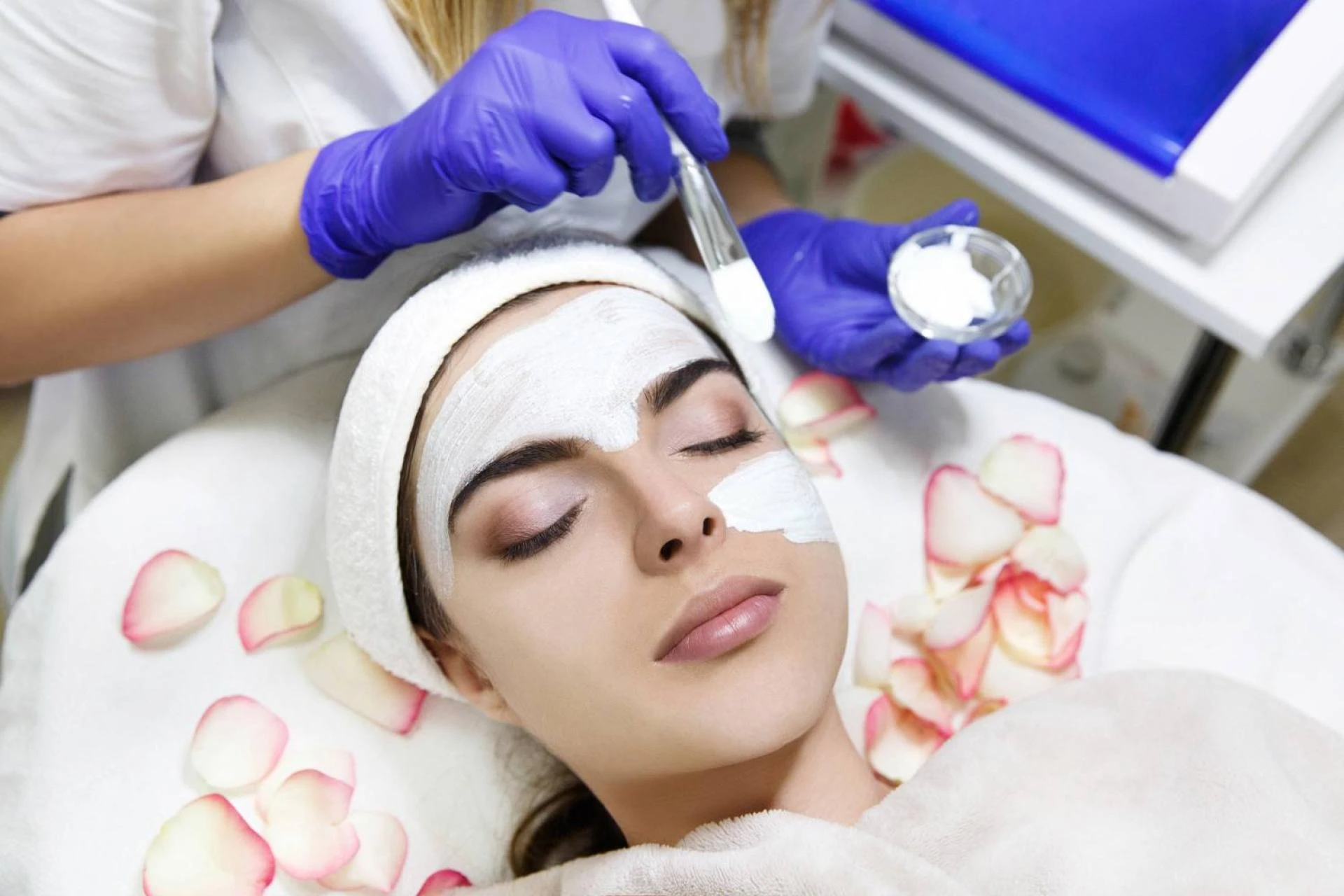 Unlock Your Skin's Inner Glow: Reveal a Radiant Complexion with the Diamond Glow Treatment in Atlanta
