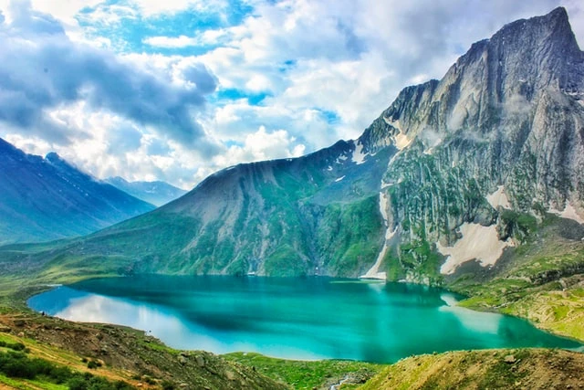 Kashmir Tour Packages From Bangalore