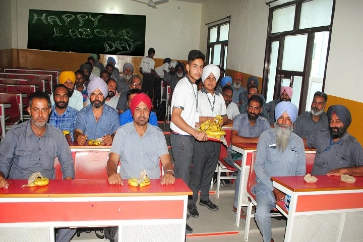 Top 5 Things You Should Think About Before Getting Admission to The Best CBSE School in MOGA