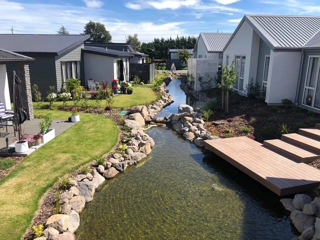 How Landscaper Helps to Avoid Common Landscaping Mistakes