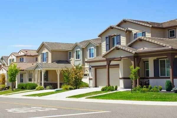 Why selling land is different from selling a house in Georgia
