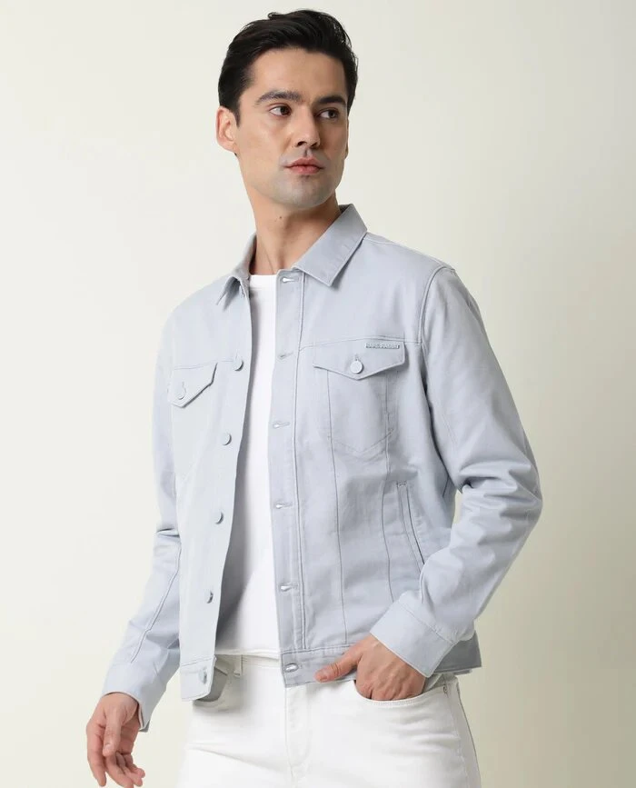 DENIM JACKET: THE EVERGREEN TREND