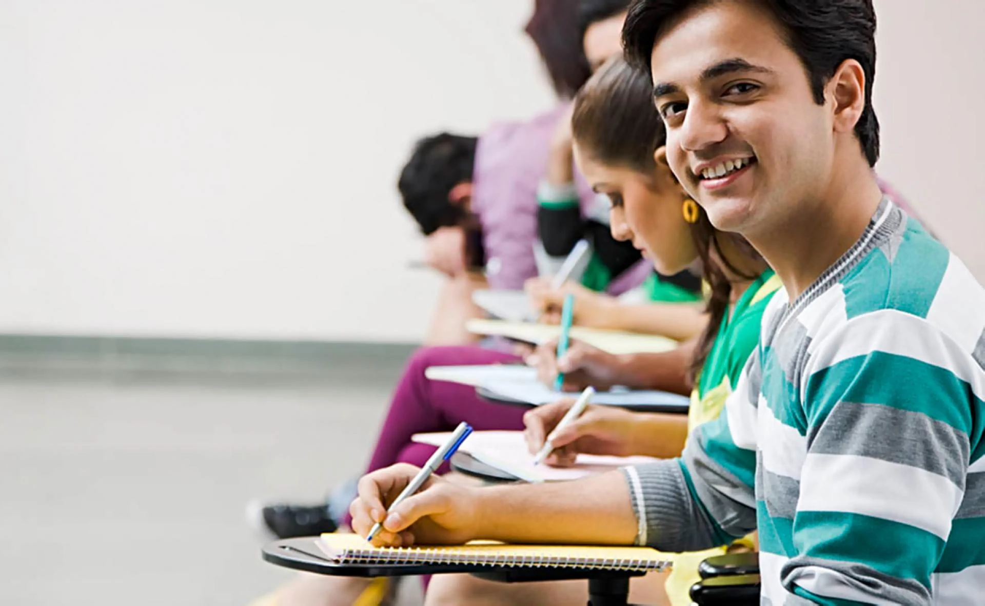 Study in UK for Pakistani Students After 12th