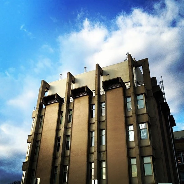 Learn the essentials of customer satisfaction with an HND Hospitality Management in Pearson