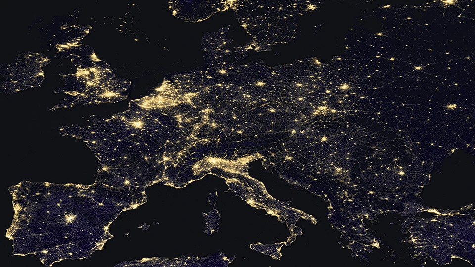 Europe Artificial Light Market Size, Growth &amp; Trend 2031