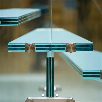The Difference between PVB and SGP Laminated Glass