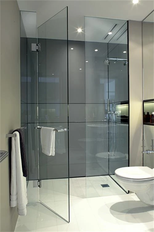 Types of Shower Doors You Must Know