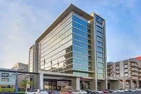 Luxury Hotels Close to Dubai Airport
