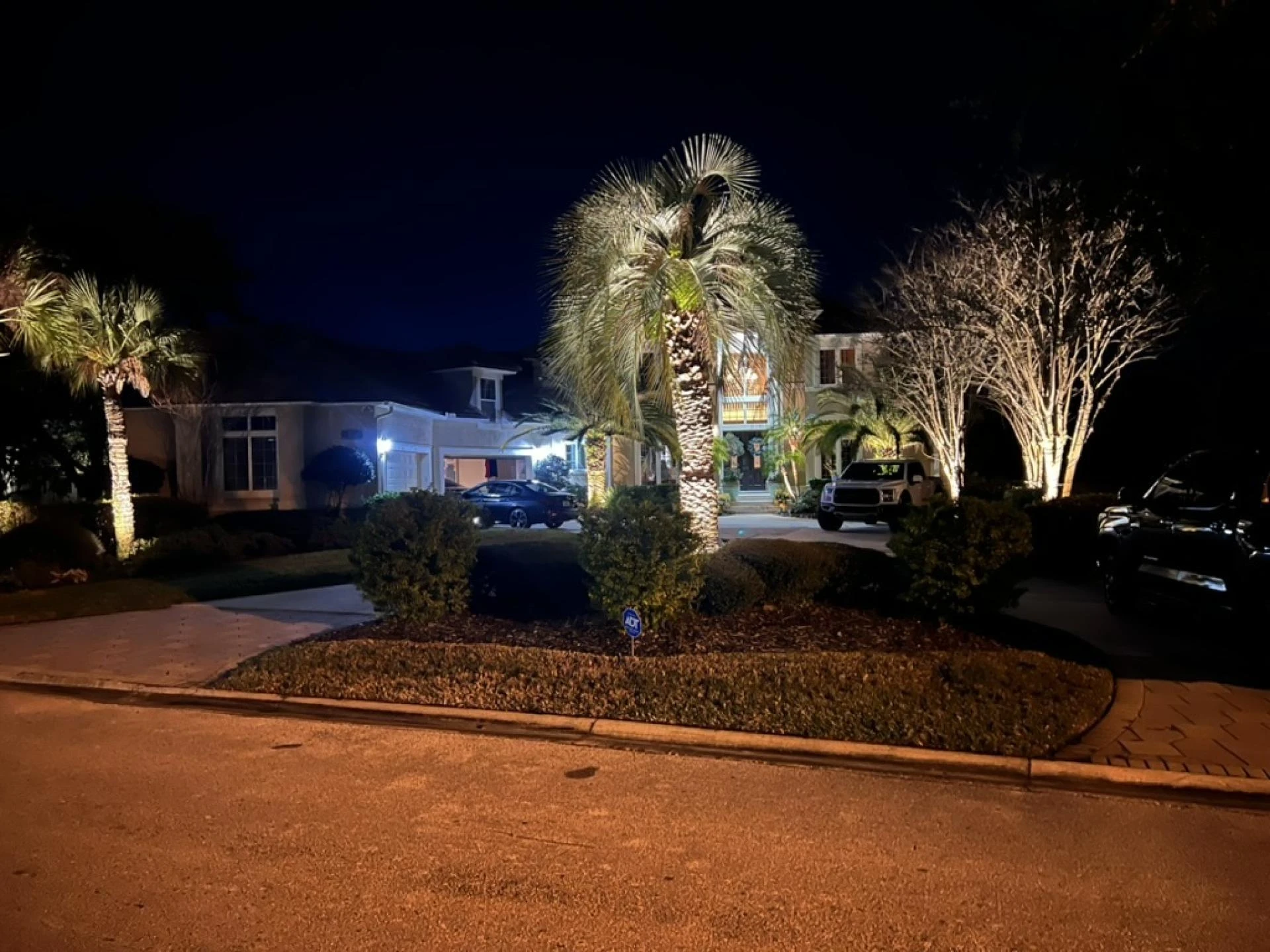 The Magic of Nighttime: How Dream Lights of Florida Enhances Outdoor Spaces