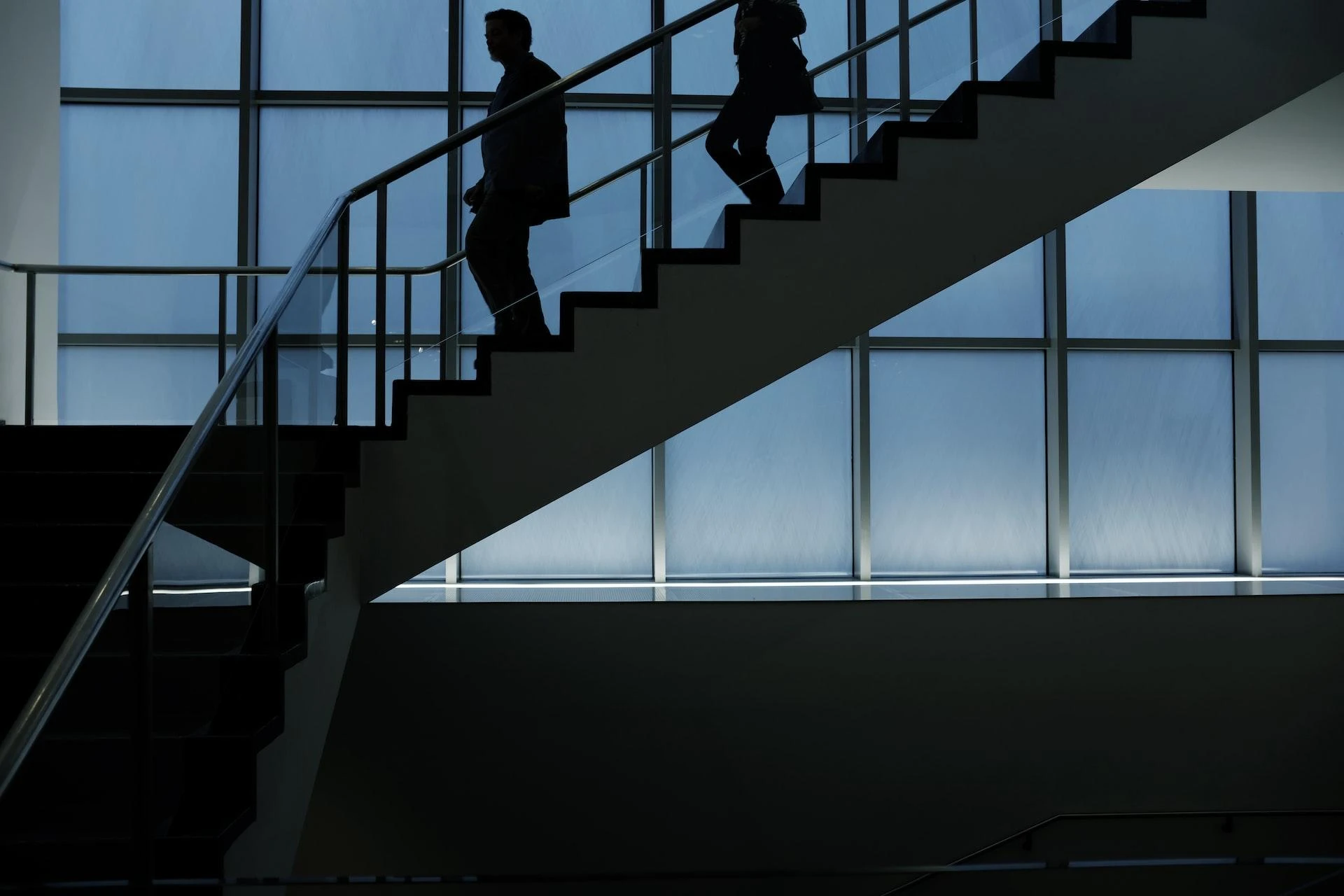 "Expert Railing Installation Services in Vaughan: Enhancing Safety and Style"