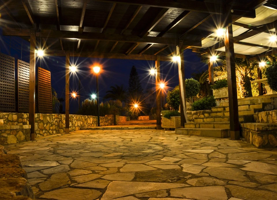 Top 5 Tips for Outdoor Landscape Lighting